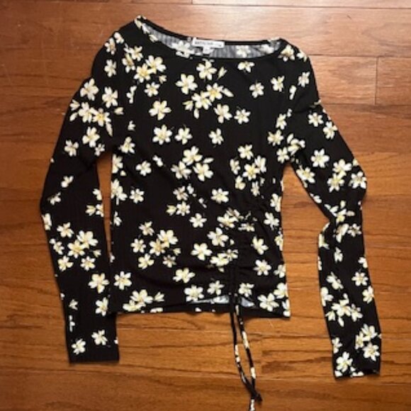 Antistar Ribbed Daisy Print Ruched Top - Picture 3 of 13